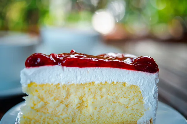 Cake Cream Form Sweet Dessert Typically Baked Ingredients Flour Sugar — Stock Photo, Image
