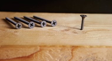 ahşap yağmur siyah vidayı