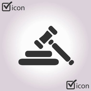 Açık artırma çekiç sembolü. Hukuk hakimi tokmak simgesi. Düz tasarım stili.