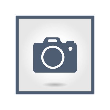 Fotoğraf makinesi simgesi. DSLR kamera simgesi. Dijital kamera. Düz tasarım biçimi. 