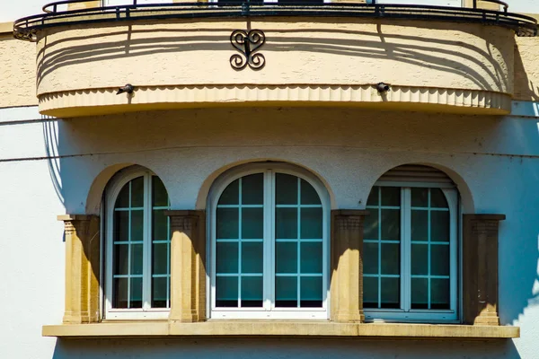 Hermosas Ventanas Antiguas Centro Histórico Estrasburgo Detalles Arquitectónicos — Foto de Stock