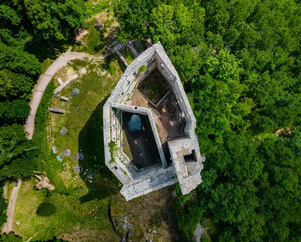 Vista Aérea Desde Dron Hasta Las Ruinas Del Antiguo Castillo — Foto de Stock