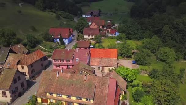 Veduta Aerea Del Piccolo Villaggio Breitenbach Sulle Montagne Dei Vosgi — Video Stock