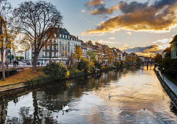 Belo Pôr Sol Colorido Estrasburgo Outonal Paisagem Urbana França — Fotografia de Stock