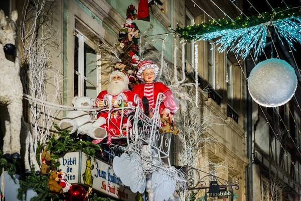 Karácsonyi Utcai Dekoráció Strasbourgban Kiemelt Épületek Szilveszter Hangulatát Franciaország — Stock Fotó