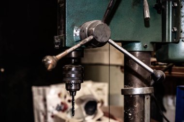 metal işleme için delme makinesi. sanayi araçlar.