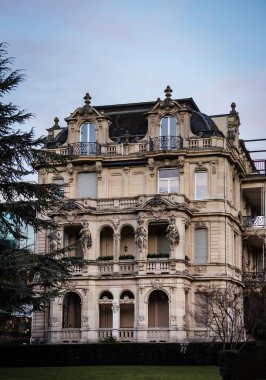 Majestic geceleri, Baden-Baden oluşturma tarihi