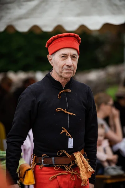 Editorial: 9th June 2019: Chatenois, France. Fancy-dress medieva — Stock Photo, Image