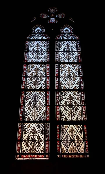 Elisabeth igreja em Basileia, vista interior, majestosa arquitetura — Fotografia de Stock