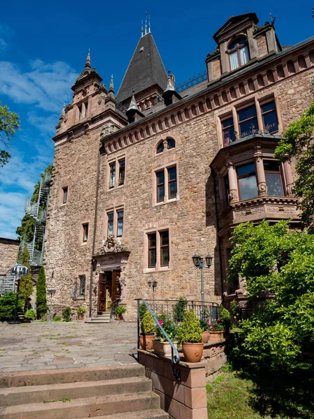 Fasade e ingresso al castello medievale Burg Rodeck — Foto Stock