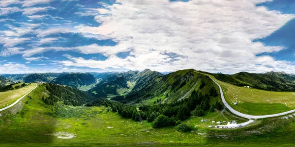Εναέρια 360 Μοιρών Πανοραμική Θέα Των Όμορφων Βουνών Των Άλπεων — Φωτογραφία Αρχείου