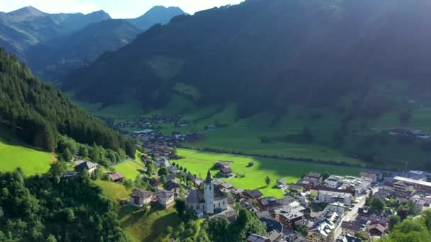 Vue Aérienne Par Drone Belles Alpes Sur Vallée Autriche Près — Video