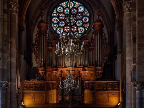 Pipe organ av Zolbermann i kyrkan Saint Thomas, Strasbourg — Stockfoto