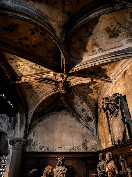 Ancient sculpture of XIII-XV century in the museum of Cathedral — Stock Photo, Image