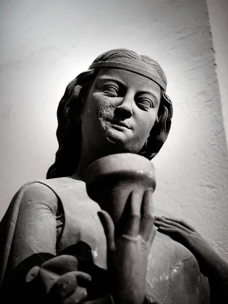 Antigua escultura del siglo XIII-XV en el museo de la Catedral — Foto de Stock