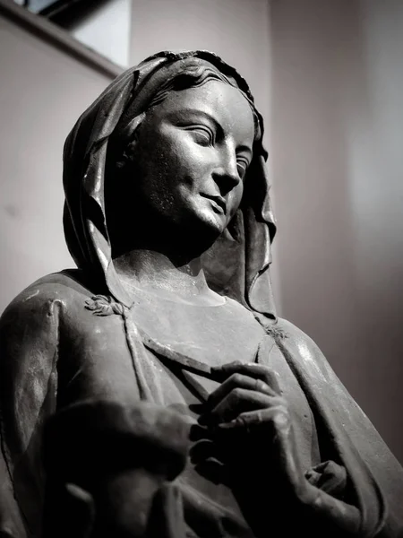 Ancient sculpture of XIII-XV century in the museum of Cathedral — Stock Photo, Image