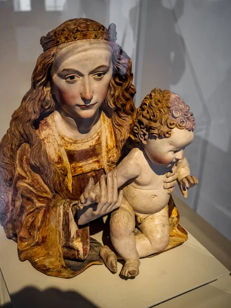 大聖堂の博物館でXiii-Xv世紀の古代彫刻 — ストック写真