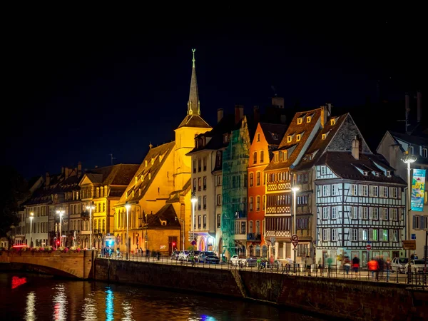 Colorful night street view of Styrasbourg. Highlighted buildings — Stock Photo, Image