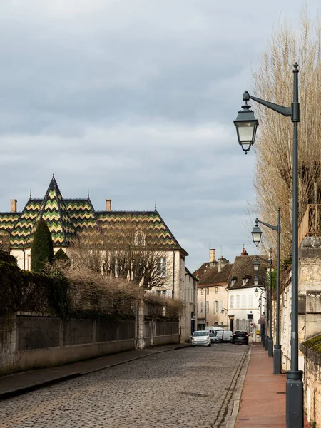 Krásná Starobylá Architektura Burgundska Ulice Města Beaune Slunečný Jarní Den — Stock fotografie