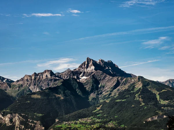 몽블랑 눈으로 알프스 산봉우리들 고해상도 포스터 — 스톡 사진