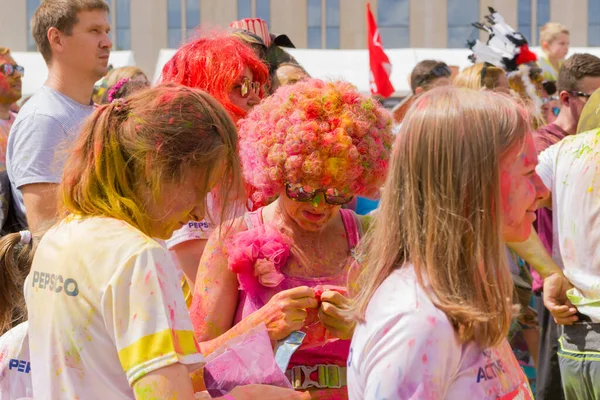 Moscou Rússia Junho 2019 Corrida Colorida Perto Complexo Esportivo Luzhniki — Fotografia de Stock