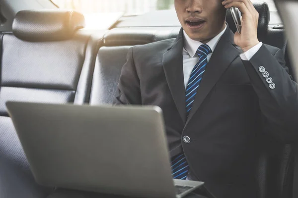 Attractive Handsome Young Businessman Using Mobile Smart Phone Car — Stock Photo, Image