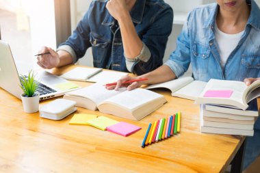 Öğrencilerin eğitim ve kampüs Üniversitesi edu, beyin fırtınası