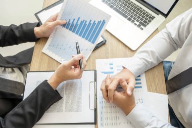 Başlangıç takım çalışması beyin fırtınası toplantı ile grafik planlama Başlat