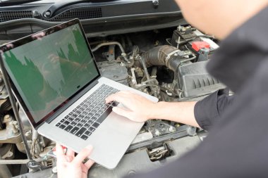 motor-araç garaj endüstriyel kavramı, eller, kontrol 