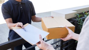 Evde paketi ve kadın receivi eve teslim hizmet sunan