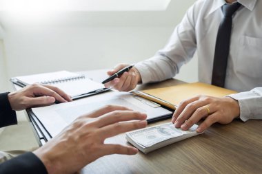 rüşvet ve yolsuzlukla mücadele kavramları, Işadamı reddetme veya yeniden