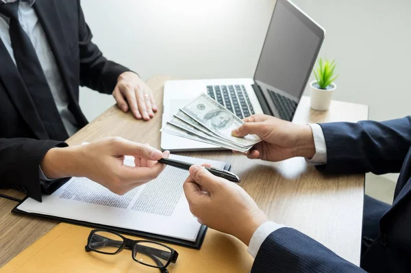 rüşvet ve yolsuzluk kavramı, bozuk işadamı mühürleme 