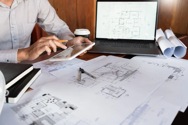 Gayrimenkul konsepti, Iki mühendis ve mimar, bluep tartışmak