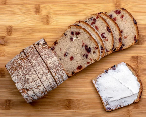 Loaf Bread Cranberry Wooden Board — Stock Photo, Image