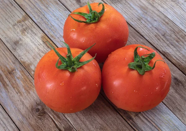 Een Houten Achtergrond Van Horizontale Fotografie Staan Verse Tomaten Met — Stockfoto