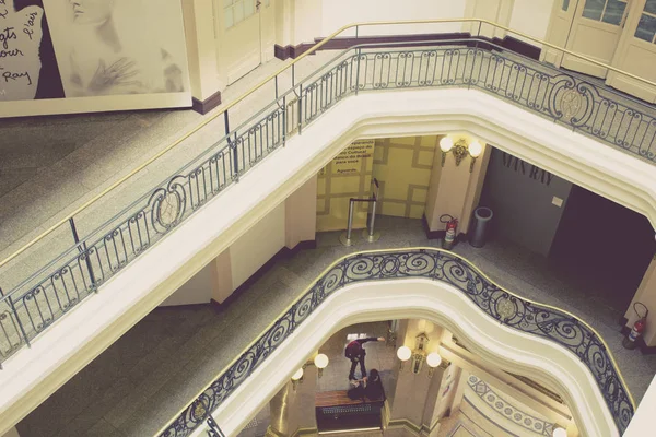 Sao Paulo, Brezilya - 14 Eylül 2019: Ccbb binasının iç görünümü - Centro Cultural Banco do Brasil So Paulo, Brezilya merkezli Banco do Brasil'in kültürel organizasyonu.