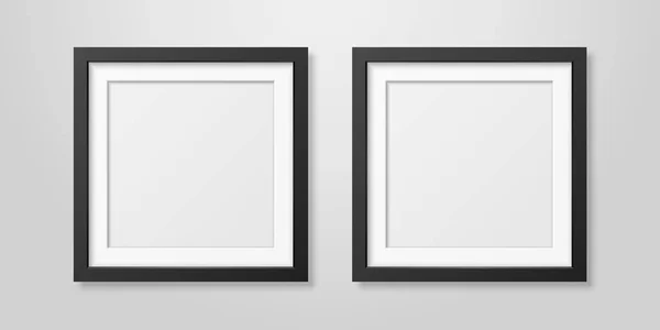 Zwei vektorrealistische mofern interieur schwarz blank quadratische hölzerne Poster Bilderrahmen Set Nahaufnahme auf weißen Wand-Attrappe. Leere Plakatrahmen-Designvorlage für Mockup, Präsentation, Bild oder Text — Stockvektor