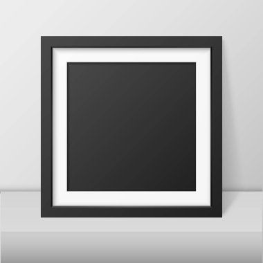 3D gerçekçi Modern iç siyah boş dikey kare ahşap Poster resim çerçeve tablo, raf Closeup beyaz duvar, Mock-up vektör. Mockup, sunum için boş Poster çerçeve tasarım şablonu