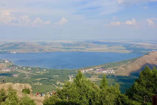 Fantastiskt bergslandskap, naturliga utomhus resa bakgrund. Skönhetsvärlden. — Stockfoto