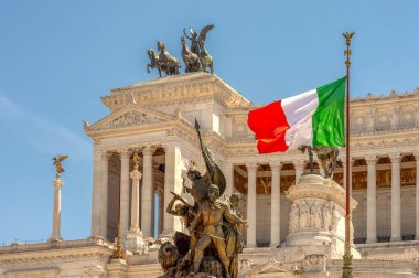 Altare della Patria (Monumento Nazionale a Vittorio Emanuele II), birleşik İtalya 'nın ilk kralı Victor Emmanuel' in anısına inşa edilmiş bir anıt.