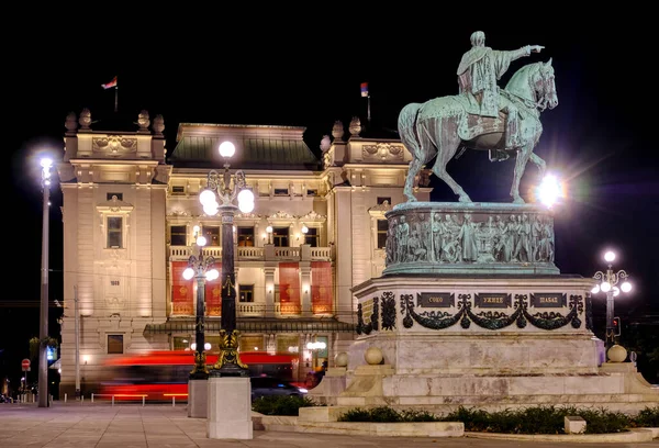 Belgrado Serbia Noviembre 2019 Estatua Del Príncipe Mihailo Obrenovic Teatro — Foto de Stock