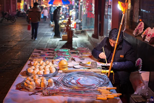 Luoyang Prowincja Henan Chiny Stycznia 2016 Produkcja Sprzedaż Tradycyjnego Rzemiosła — Zdjęcie stockowe