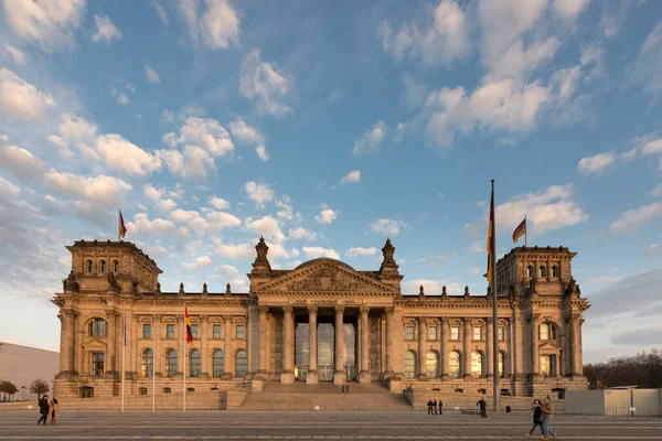 Berlín Alemania Febrero 2017 Reichstag Building Deutscher Bundestag Parlamento Alemania — Foto de Stock