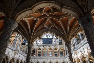 Bourse Antwerp (Handelsbeurs Antwerpen) binası, dünyanın ilk ticari mal değişimi, 1531 'de açıldı, bugün Ticaret Fuarı çok amaçlı mekan, Antwerp, Flanders, Belçika' da 19 Temmuz 2025 'te açıldı.