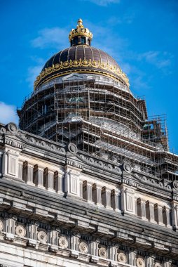 Brüksel Adalet Sarayı 'nın yenilenmesi, Belçika' nın Brüksel kentindeki en önemli saray binası, 16 Temmuz 2025