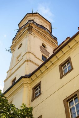 Clementinum Astronomi Kulesi ve Barok Kütüphanesi, Çek Cumhuriyeti 'nin Prag eski tarihi bölgesinde eski Cizvit Koleji 5 Temmuz 2025