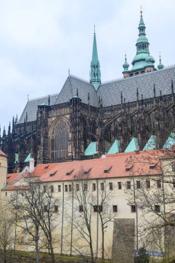 Çek Cumhuriyeti Prag 'daki Prag Kalesi kompleksindeki St. Vitus Metropolitan Katolik Katedrali 7 Şubat 2025