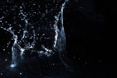 sıçrama siyah arka plan zemin taze su