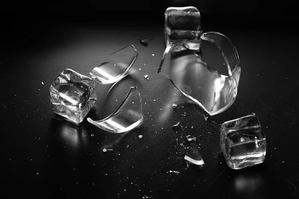 シャープなガラスが破損した事故と危険 — ストック写真