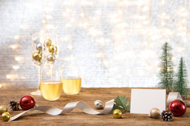 Yeni yıl partisi hediye mevcut kopya alan arka plan tebrik kartı ile zaman mutlu özel günlerinde kutlamak Noel